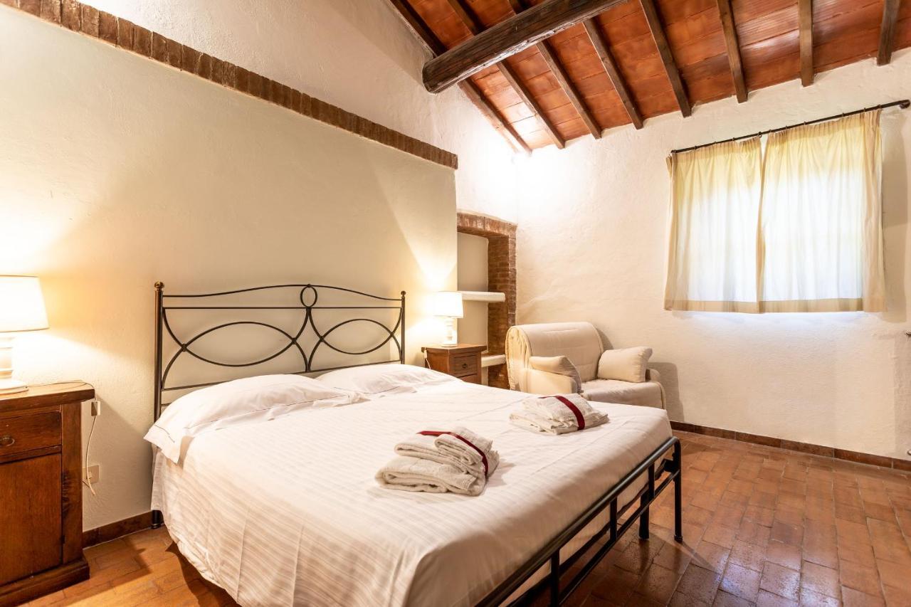 Borgo Il Poggiaccio Residenza D'Epoca Guest House Sovicille Exterior photo