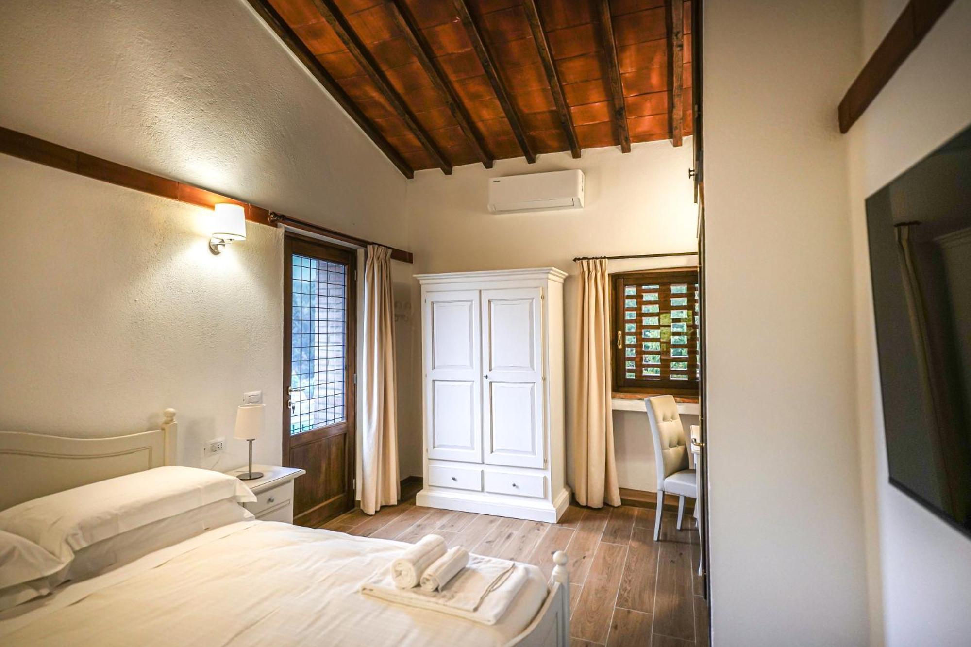 Borgo Il Poggiaccio Residenza D'Epoca Guest House Sovicille Exterior photo